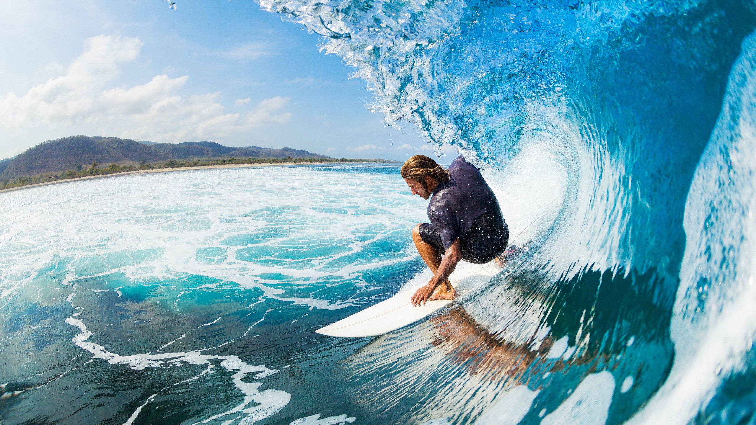 巴萨中场连续进球，主场击败对手实现逆转，在巴萨效力过的中场