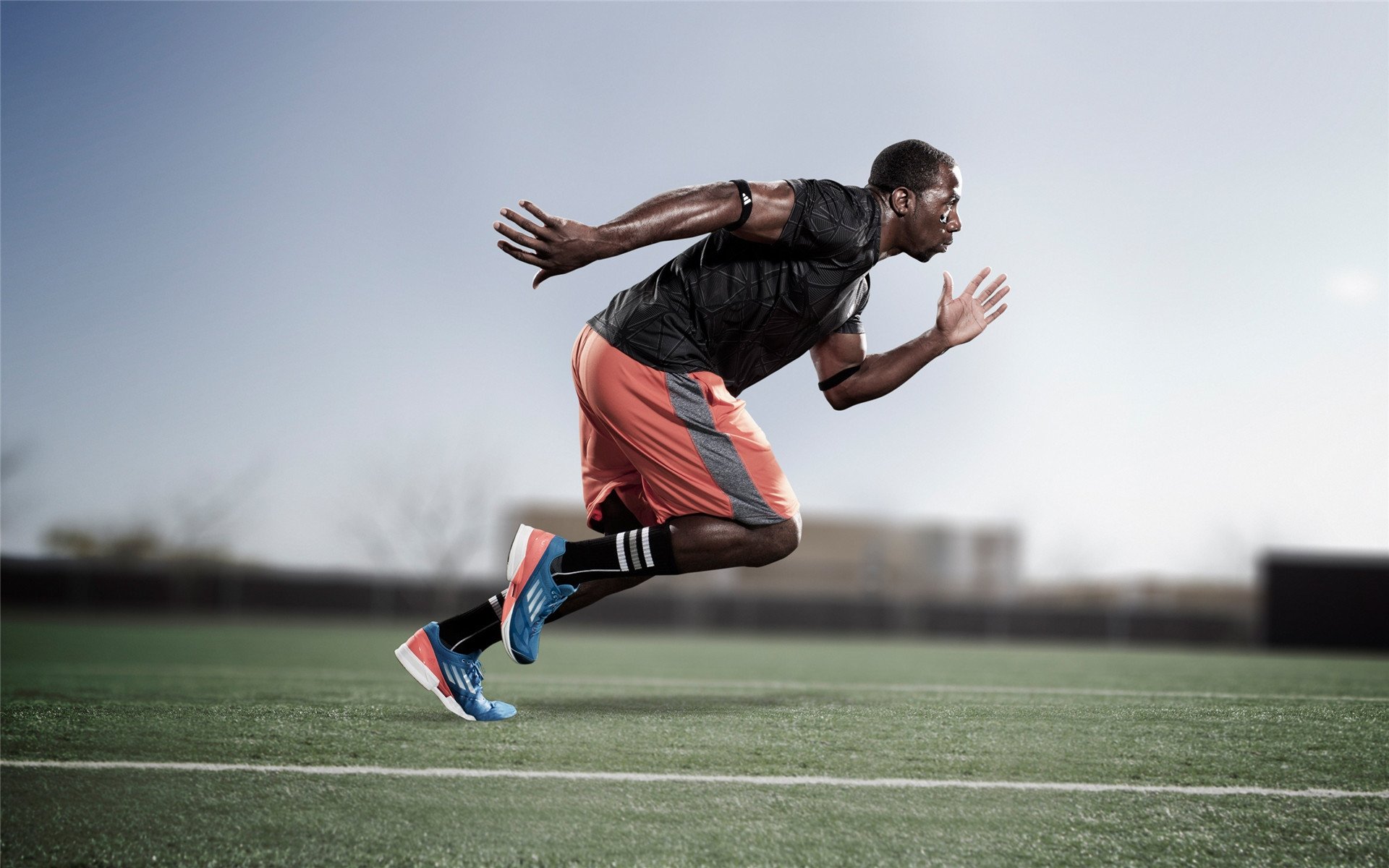 ayx体育download-比赛中球员们齐心协力，力争胜利